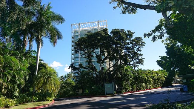 やっと、カハラホテルが見えてきました。