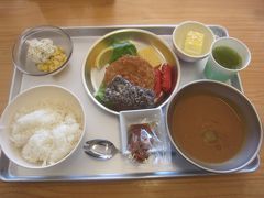 鋸南町の道の駅保田小学校で「保田小給食」の昼食をいただいてから