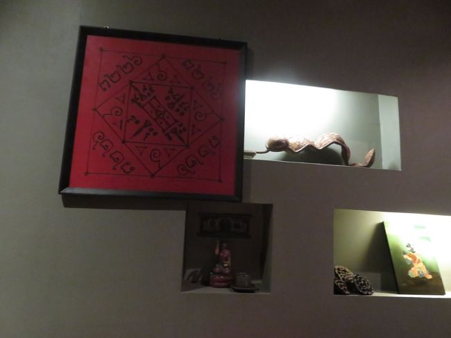 早朝から夜まで長いツアーだった<br />ホテル近くのマッサージ店に行き1日終了