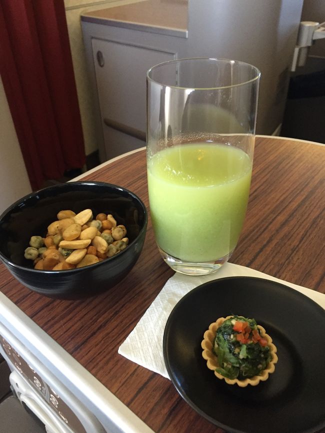 お酒飲めないのでオリジナルドリンク。飲みやすい野菜ジュース