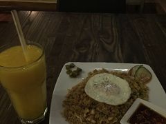 ワルン クルトゥル