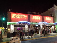 Sloppy Joes 
ヘミングウェイのお気に入りだったバー
