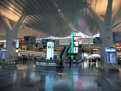 16:45
皆様、こんにちは。

羽田空港国際線ターミナルです。
今回の旅は、上司である林元氏が同行されることになり、空港で合流しました。