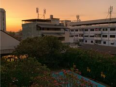 2020年1月5日
6時に起床しました。
本日はタレーブアデーン（赤い蓮の湖）に行きます。
7時にツアーの迎え来るので、早起きしました。