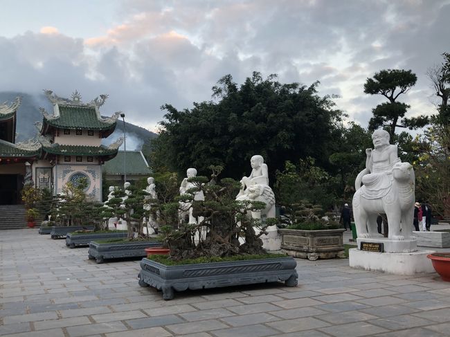 18体の阿羅漢像