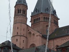 大聖堂はドイツ三大聖堂の一つだそうです。