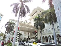 初日の宿泊はモアナサーフライダー。

私がＳＰＧのカードを保有し、ポイントもある程度溜まっていたので4泊ともマリオット系列にネット予約しました。

その１はここまでです。その２は到着初日の模様を記載します。