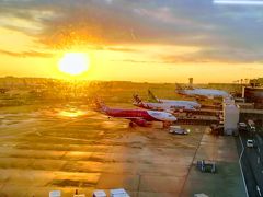 成田空港にて。ジェットスターにて札幌へ。