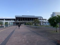 　高知駅前にやってきました。本日はここから土讃線にのり、阿波池田駅まで行きます。