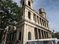 「サン　シュルピス教会」
17世紀に建設されたノートルダム大聖堂に続く
パリで二番目に大きなカトリックの教会。