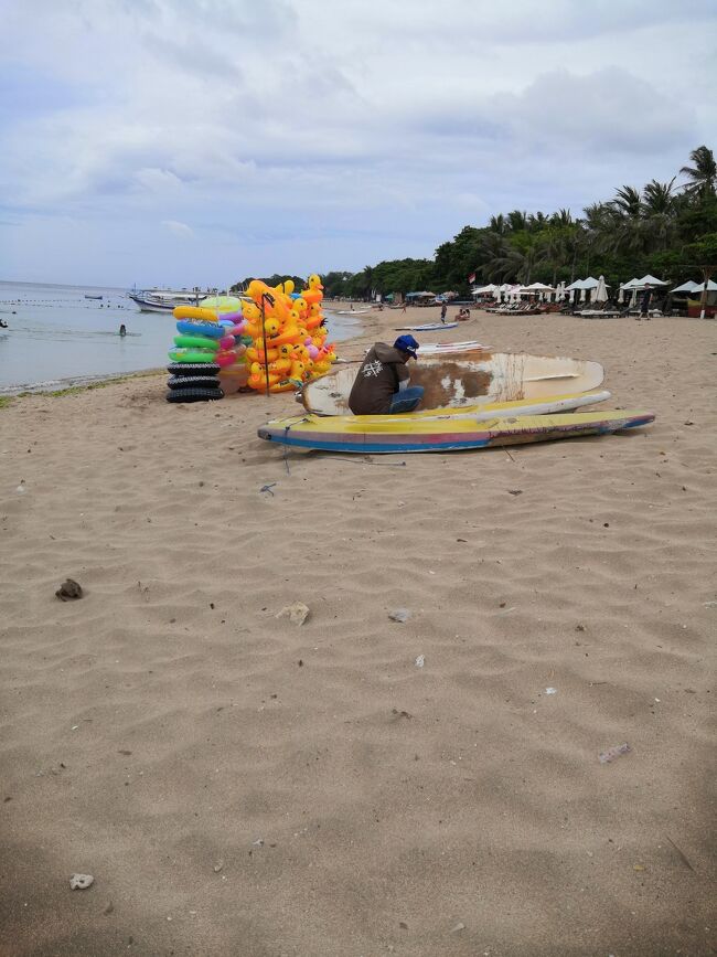 昨年の夏くらいから家庭内がざわついております。丁寧に進めなくてはいけないので、遊びの計画の余裕がありません。今年はさらに忙しく（心も体も）なる予定です。レスポンスが悪いこと予めお知らせしておきます。<br />あっ　佳いことなので、心配しないでね。ありがと。