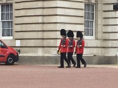 バッキンガム宮殿の衛兵さん