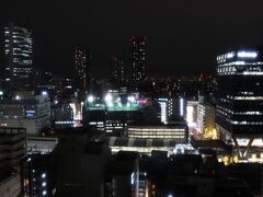 2132号室からの夜景。
サンシャインシティや西武ホールディングスの本社。