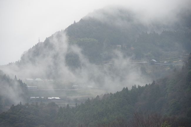 奥祖谷の急峻な山肌に張り付いた落合集落と 名頃かかしの里 祖谷渓 かずら橋 大歩危 徳島県 の旅行記 ブログ By ミズ旅撮る人さん フォートラベル
