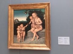 15～16世紀、フランドル美術が黄金時代を迎えた頃の絵画が並ぶ王立美術館 古典美術館。
こちらは、私の好きなアーティストのひとり、ドイツの画家クラナッハ。