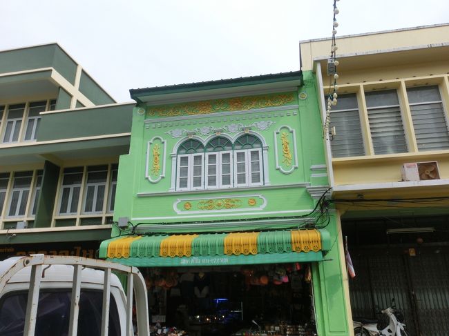 いい色合い。<br />どれもサイケじゃなく、柔らかくて優しい色。