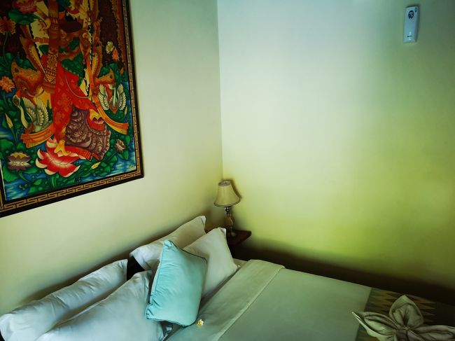 ベッドは広く、清潔です。<br />エアコンの効きも良いです。<br />むしろ効きすぎるくらい　ぶるっ。<br />