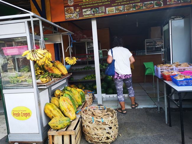 店の中で、男の子とお父さんが、<br />二人で仲良くエスチャンプルを食べてたよ。<br />ここなら、うまいはず！