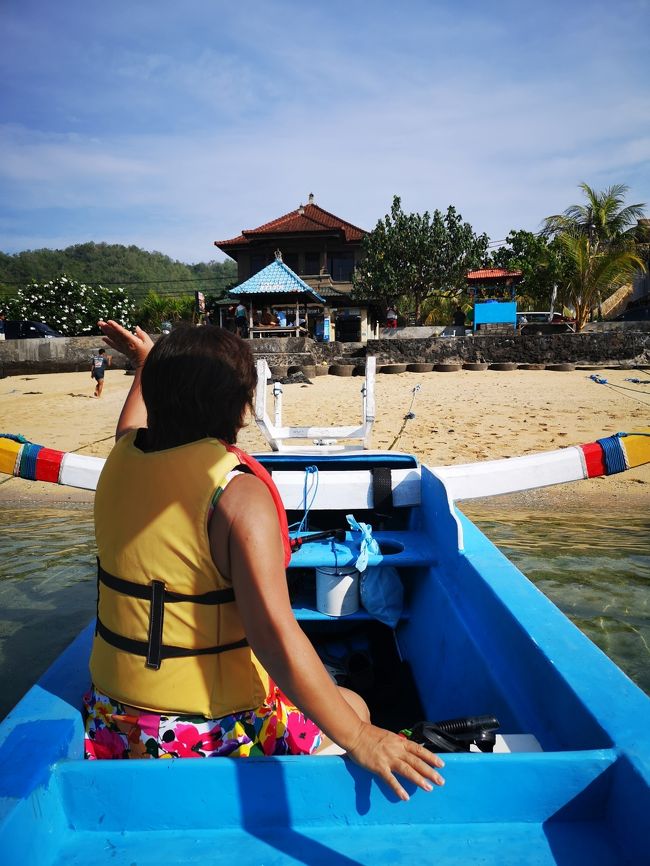 シュノーケリング手配はいつもの<br />コマンチュクくんkomang cuk<br />いってきまーーーす　(@^^)/~~~
