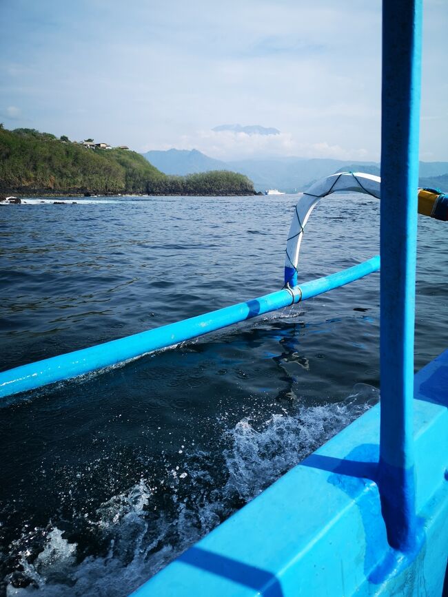 タンジュンジュプン１か所のみで<br />１人100,000～150,000Rpで交渉できます。<br /><br />2025年youtubeで１人250,000Rpって言ってました（最初値段）