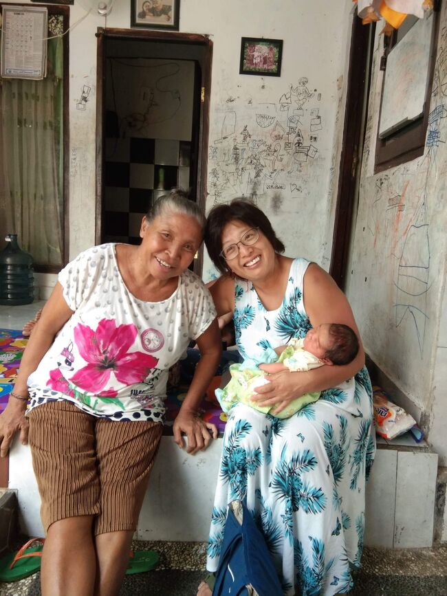 本物のnenek（お婆さん）と一緒に。<br />はぃ・・・私も名実ともにnenekですが、なにか？(笑)<br />