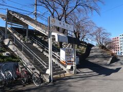 善光寺（ぜんこうじ）駅



該駅は、昭和３年（１９２８年）３月３０日開業である。
該駅は開業当時は停留場で無人駅だったが、鐵道省に依る政府借上時に有人化され、同時に手小荷物、及び、小口貨物扱が開始された。