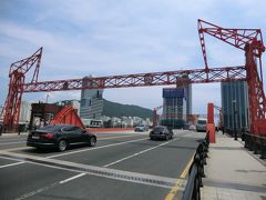 13:34
地下鉄南歩駅6番出口を出ました。
やって来たのは、旧市街(南浦洞)と影島を結ぶ「影島大橋(ヨンドタリ)」です。