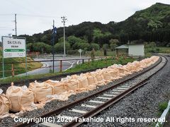 浪板海岸駅

海岸線からはある程度距離も高さもあるにも拘わらず、ホームが流されてしまっています。


浪板海岸駅：https://ja.wikipedia.org/wiki/%E6%B5%AA%E6%9D%BF%E6%B5%B7%E5%B2%B8%E9%A7%85
浪板海岸駅：https://www.sanrikutetsudou.com/?p=12037