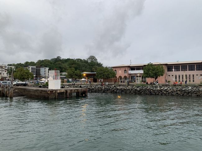 船は15分ほどで対岸に到着