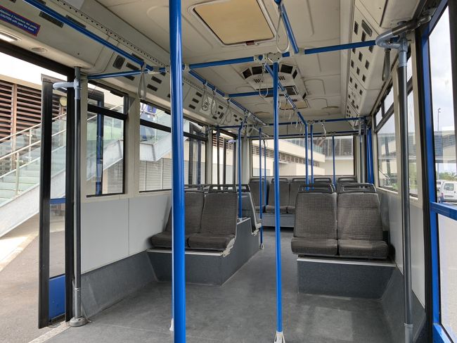 13:20 搭乗開始<br />バスで移動