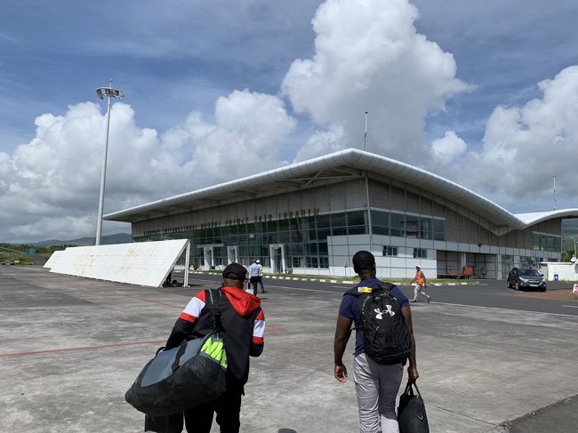 コモロのモロニ空港に到着<br /><br />（続く→https://4travel.jp/travelogue/11589351 ）