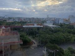 10日目、4月17日の朝です。
この日は鳩間島へ行こうと思っていたのですが、欠航でした。
とりあえず、朝ごはんを食べて
そういえば市街地を全くみていなかったと思い、市街地を散策することに。