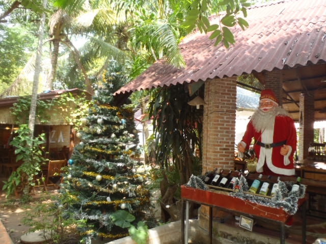 唯一・前回と変わっていなかったのが、此のピザ屋さん！<br />タクシーで来た時に見かけたので昼食に立ち寄ってみた。