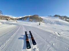 朝一滑りは

新雪が積もって

超気持ちいい