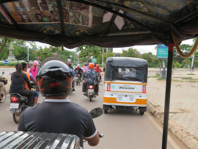 空港まではホテルの送迎で