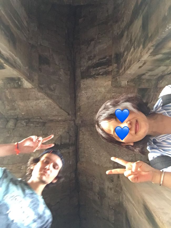 一人で写真撮ってるとみんな入って来てくれるー