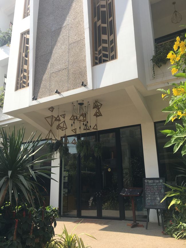 遺跡巡り1日目終了 。<br />暑いココでは 午後はホテルでのんびりが基本。