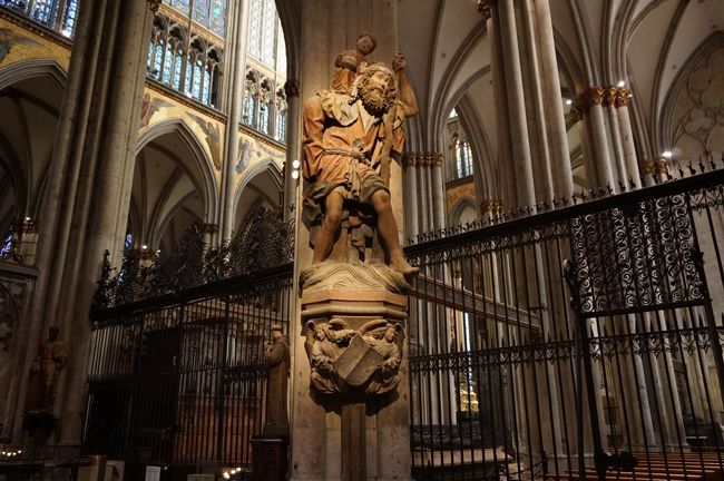 クリスト・フォロス像、大きい！