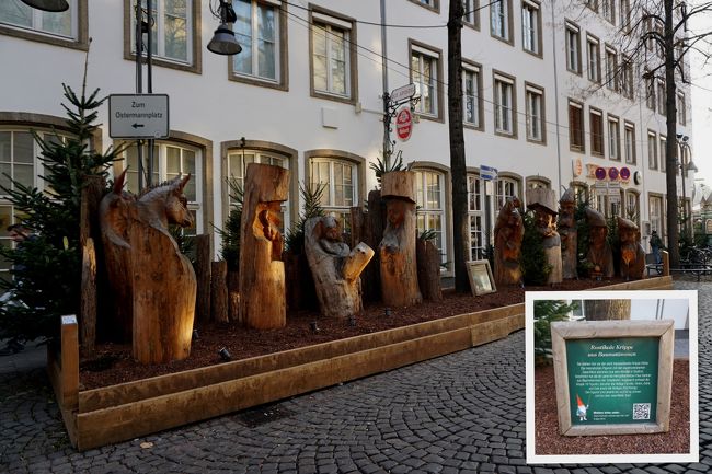 アルターマルクトを抜けた所に、木彫りのクリッペ。