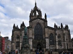 St. Giles' Cathedal。
セントジャイルズ大聖堂。
スコットランド国教会の大聖堂だそうです。