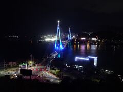 突山公園から見る突山大橋。綺麗ですね。この日は車両通行止だったようです。