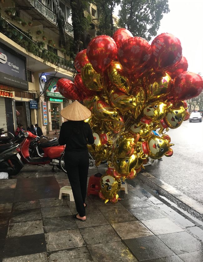 金と赤だらけ。。。