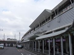 小田原駅到着
東京から小田原、新幹線だとあっという間ですが、鈍行だと旅情も感じるから、時間があれば、たまに良いかもしれません。