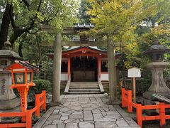 宇受女命（天鈿女命）を祭神とする太田社、猿田彦命を祭神とする白髭神社が一体となっています。 