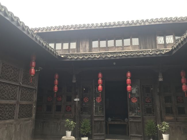 この建物は唐の時代の建物みたい。