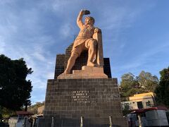 メキシコ独立の英雄ピピラ記念像。