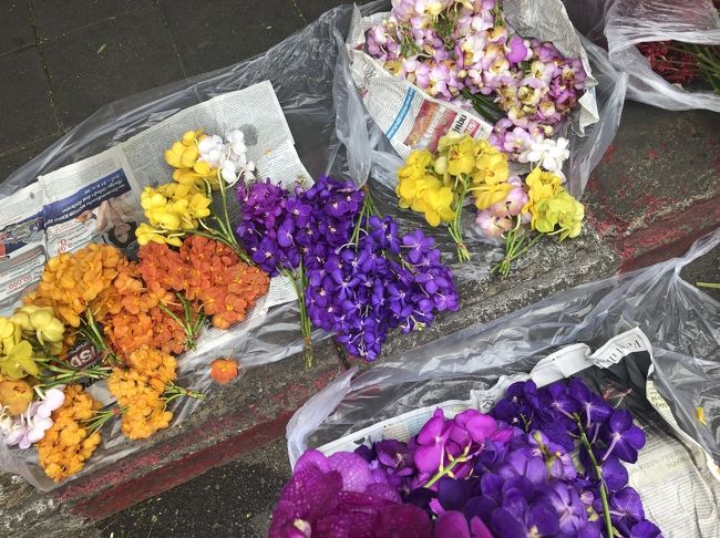 花市場へgo 花を仕入れて開店祝い作り インド人街は連休なので ヒマラヤ求めてさまよう バンコク タイ の旅行記 ブログ By アルカロイド ダリルさん フォートラベル 花市場へgo 花を仕入れて開店祝い作り インド人街は連休なので ヒマラヤ求めてさまよう バンコク タイ の旅行記 ブログ By アルカロイド ダリルさん フォートラベル