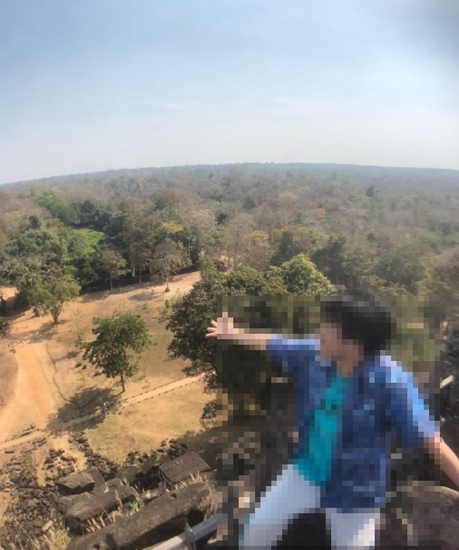 プレアヴィヒアよりも低いのは当たり前ですが、それでもかなりの絶景です。<br />