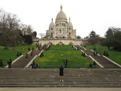 パリ市民の憩いの場ですが、天気が良いと人々が休養を取る光景がもっと見られるかもしれません。