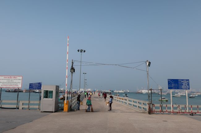 【】バリハイ桟橋に人影少なし。<br />コロナの影響大。